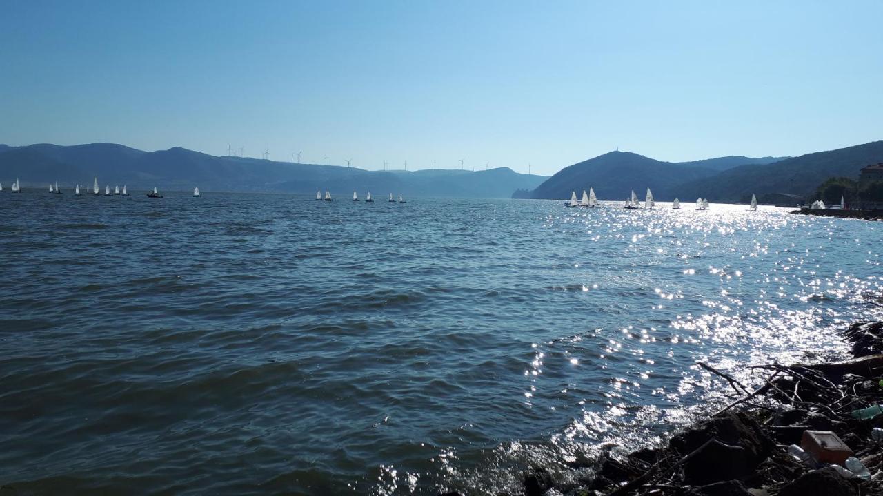 Dedin Raj Golubac Exterior foto