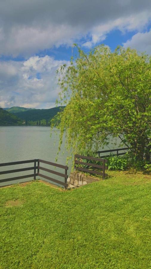 Dedin Raj Golubac Exterior foto