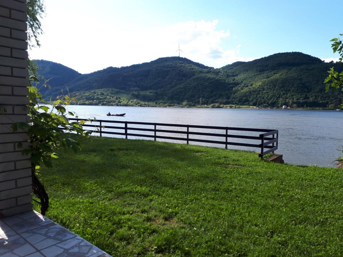Dedin Raj Golubac Exterior foto