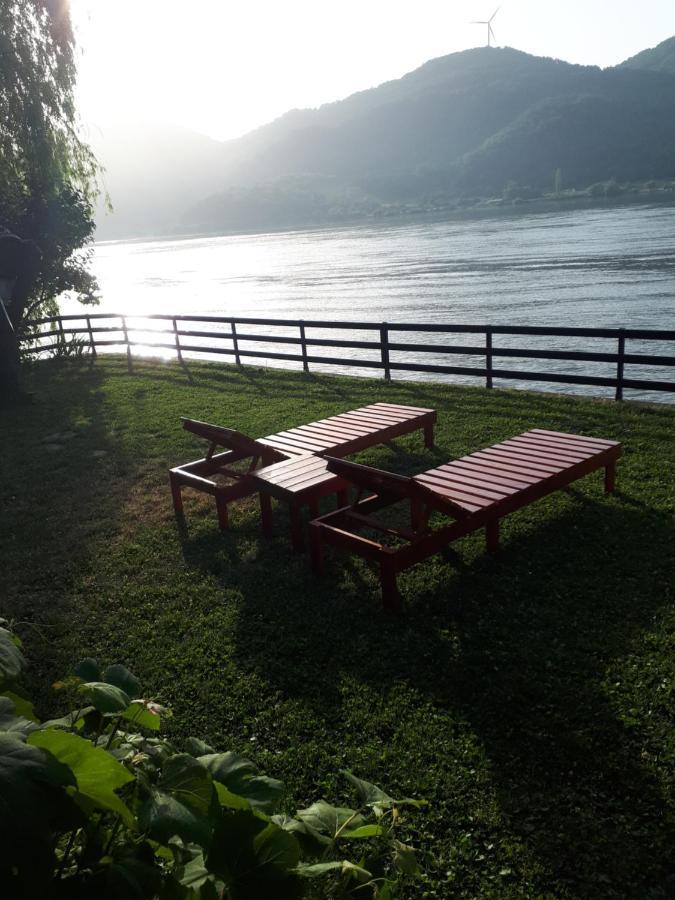 Dedin Raj Golubac Exterior foto