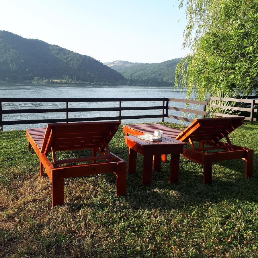 Dedin Raj Golubac Exterior foto